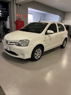 TOYOTA Etios Hatch 1.3 16V 4P FLEX X