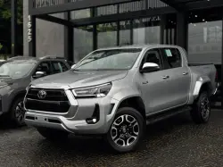 TOYOTA Hilux Caminhonete 2.8 16V SRX PLUS 4X4 TURBO DIESEL CABINE DUPLA AUTOMÁTICO