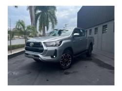 TOYOTA Hilux Caminhonete 2.8 16V SRV 4X4 DIESEL CABINE DUPLA AUTOMÁTICO