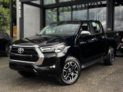 TOYOTA Hilux Caminhonete 2.8 16V SRV 4X4 DIESEL CABINE DUPLA AUTOMÁTICO