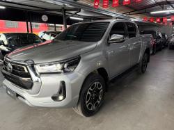 TOYOTA Hilux Caminhonete 2.8 16V SRX 4X4 TURBO DIESEL CABINE DUPLA AUTOMÁTICO