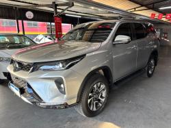 TOYOTA Hilux SW4 2.8 16V 4P SRX PLATINUM 4X4 7 LUGARES TURBO DIESEL AUTOM�TICO