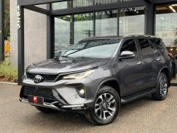 TOYOTA Hilux SW4 2.8 16V 4P SRX PLATINUM 4X4 7 LUGARES TURBO DIESEL AUTOMÁTICO