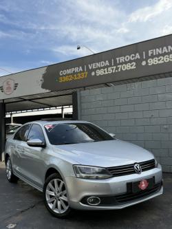 VOLKSWAGEN Jetta 2.0 4P COMFORTLINE TIPTRONIC AUTOM�TICO