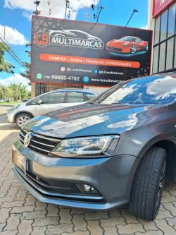 VOLKSWAGEN Jetta 2.0 4P TSI HIGHLINE 211 CV AUTOM�TICO