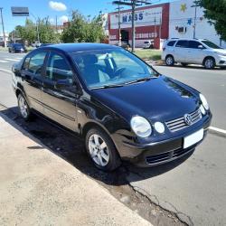 VOLKSWAGEN Polo Sedan 1.6 4P