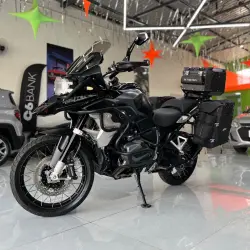 BMW R 1250 GS TRIPLE BLACK