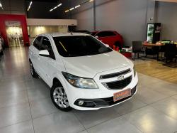 CHEVROLET Onix Hatch 1.4 4P FLEX LT AUTOMTICO