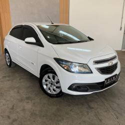 CHEVROLET Onix Hatch 1.4 4P FLEX LT