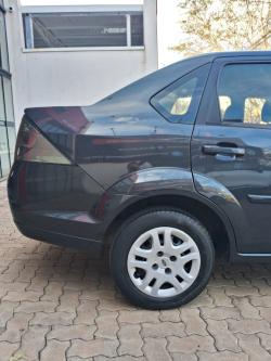 FORD Fiesta Sedan 1.6 16V 4P SE FLEX