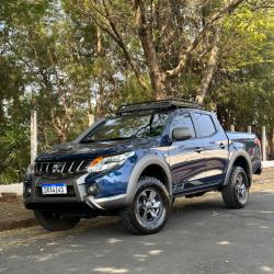 MITSUBISHI L 200 Savana 2.5 SAVANA 4X4 TURBO DIESEL CABINE DUPLA