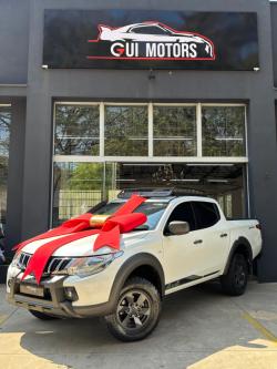 MITSUBISHI L 200 Savana 2.5 SAVANA 4X4 TURBO DIESEL CABINE DUPLA