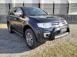 MITSUBISHI Pajero 3.2 16V 4P 4X4 7 LUGARES HPE TURBO DIESEL INTERCOOLER AUTOMTICO