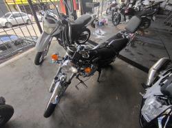 SUZUKI Intruder 125 