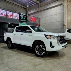 TOYOTA Hilux Caminhonete 2.8 16V SRV 4X4 DIESEL CABINE DUPLA AUTOMTICO