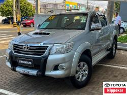 TOYOTA Hilux Caminhonete 3.0 16V 4P 4X4 SRV TURBO DIESEL CABINE DUPLA AUTOMTICO