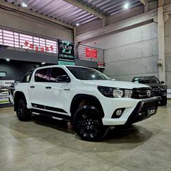 TOYOTA Hilux Caminhonete 2.8 16V 4P SR 4X4 DIESEL CHALLENGE CABINE DUPLA AUTOMTICO