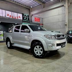 TOYOTA Hilux Caminhonete 3.0 4P 4X4 SRV TURBO DIESEL CABINE DUPLA AUTOMTICO