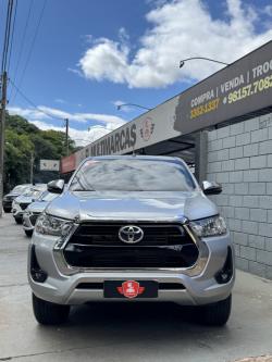 TOYOTA Hilux Caminhonete 2.8 16V 4P SR 4X4 DIESEL CABINE DUPLA AUTOMTICO