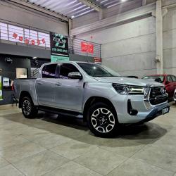 TOYOTA Hilux Caminhonete 2.8 16V SRX 4X4 DIESEL CABINE DUPLA AUTOMTICO