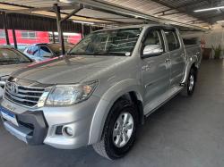 TOYOTA Hilux Caminhonete 2.7 16V 4P SRV FLEX 4X4  CABINE DUPLA AUTOMTICO