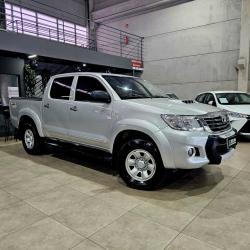 TOYOTA Hilux Caminhonete 3.0 4P 4X4 DIESEL CABINE DUPLA