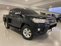 TOYOTA Hilux Caminhonete 2.8 16V SRV 4X4 DIESEL CABINE DUPLA AUTOMTICO