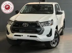 TOYOTA Hilux Caminhonete 2.8 16V 4P SR 4X4 DIESEL CABINE DUPLA AUTOMTICO