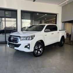 TOYOTA Hilux Caminhonete 2.8 16V SRX 50 ANOS 4X4 TURBO DIESEL CABINE DUPLA AUTOMTICO
