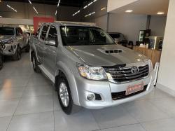 TOYOTA Hilux Caminhonete 3.0 4P 4X4 SRV TURBO DIESEL TOP CABINE DUPLA AUTOMTICO