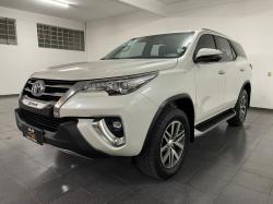 TOYOTA Hilux SW4 2.8 16V 4P SRX 4X4 7 LUGARES TURBO DIESEL AUTOMTICO