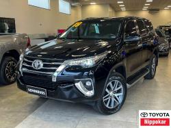 TOYOTA Hilux SW4 2.8 16V 4P SRX 4X4 7 LUGARES TURBO DIESEL AUTOMTICO