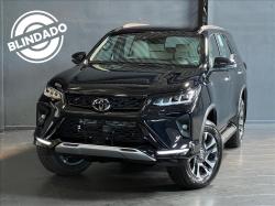TOYOTA Hilux SW4 2.8 4P 4X4 TURBO DIESEL