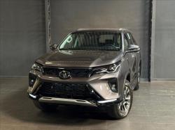 TOYOTA Hilux SW4 2.8 16V 4P SRX PLATINUM 4X4 7 LUGARES TURBO DIESEL AUTOMTICO