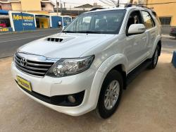 TOYOTA Hilux SW4 3.0 16V 4P SRV 4X4 7 LUGARES TURBO DIESEL AUTOMTICO