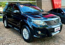 TOYOTA Hilux SW4 3.0 16V 4P 4X4 SRV TURBO DIESEL