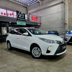 TOYOTA Yaris Hatch 1.5 16V 4P FLEX XL MULTIDRIVE AUTOMTICO CVT