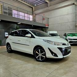 TOYOTA Yaris Hatch 1.5 16V 4P FLEX XS MULTIDRIVE AUTOMTICO CVT