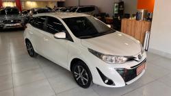 TOYOTA Yaris Hatch 1.5 16V 4P FLEX XLS MULTIDRIVE AUTOMTICO CVT