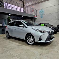 TOYOTA Yaris Hatch 1.5 16V 4P FLEX XS MULTIDRIVE AUTOMTICO CVT