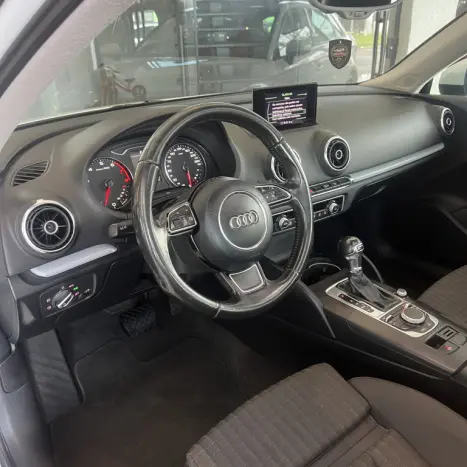 AUDI A3 1.8 16V 4P TFSI SPORTBACK  AUTOM�TICO, Foto 7