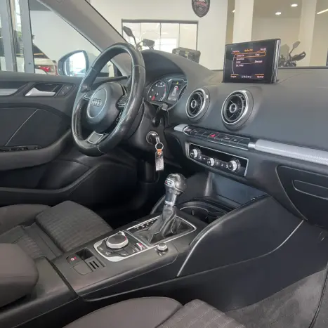 AUDI A3 1.8 16V 4P TFSI SPORTBACK  AUTOM�TICO, Foto 10