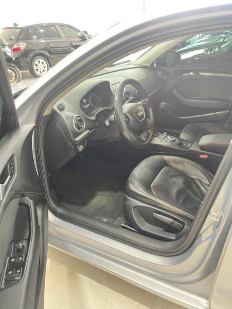 AUDI A3 Sedan 1.4 16V 4P TFSI AMBITION S-TRONIC AUTOM�TICO, Foto 9