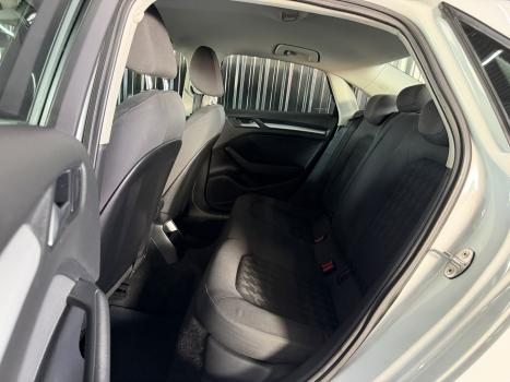 AUDI A3 Sedan 1.4 16V 4P TFSI ATTRACTION AUTOM�TICO, Foto 10