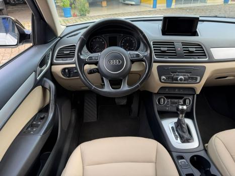 AUDI Q3 1.4 4P TFSI AMBIENTE S-TRONIC AUTOM�TICO, Foto 9