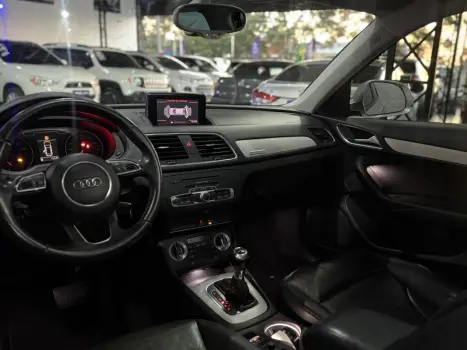 AUDI Q3 2.0 4P TFSI AMBITION QUATTRO S-TRONIC AUTOM�TICO, Foto 7