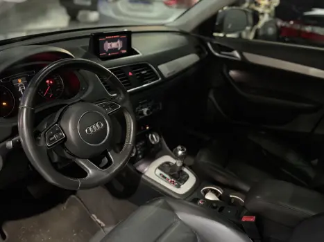AUDI Q3 2.0 4P TFSI AMBITION QUATTRO S-TRONIC AUTOM�TICO, Foto 9