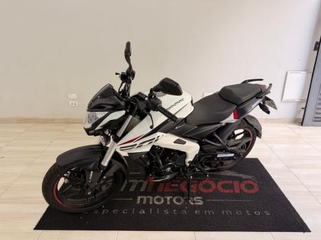 BAJAJ Dominar 200 , Foto 3