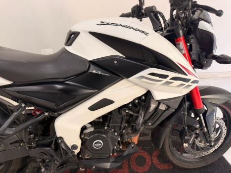 BAJAJ Dominar 200 , Foto 11