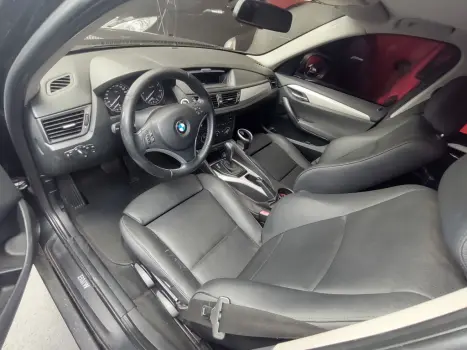 BMW X1 2.0 16V 4P 18I S DRIVE AUTOM�TICO, Foto 3